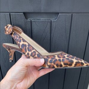 NIB Ann Taylor Tania haircut sling back bow pump kitten heel 6.5 style 526487